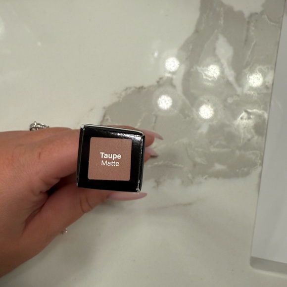 Bobbi Brown Eye Shadow Stick in Taupe - Picture 3 of 5